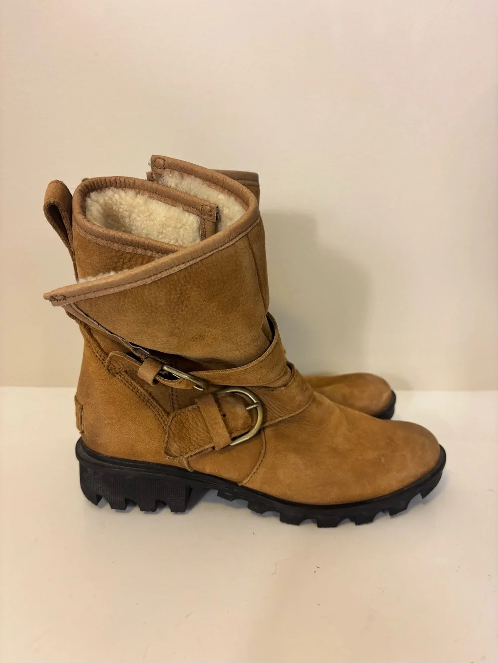 Sorel Tan Suede Buckle Combat-Style Fur Lined Mid Calf Boots Women’s 7